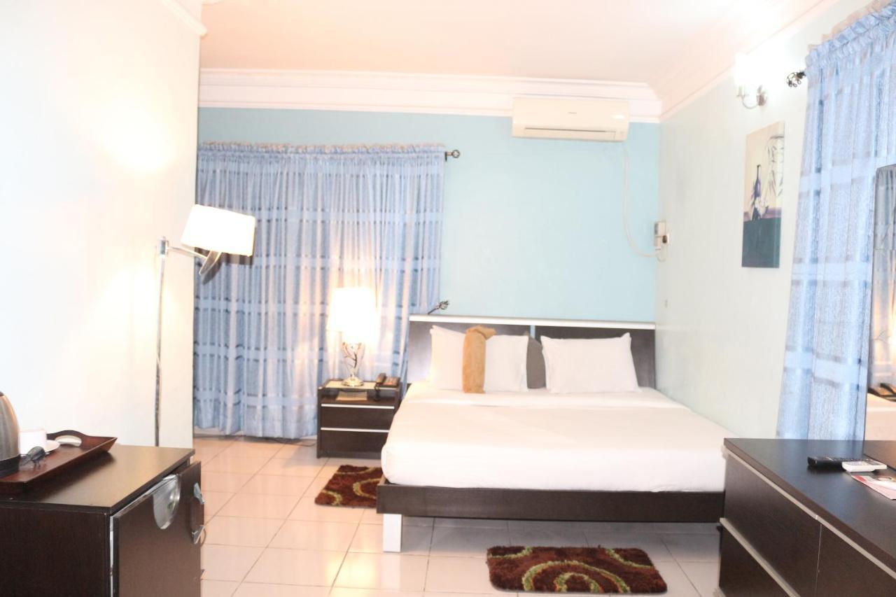 Au-Dela Des Frontieres Hotel بورت هاركورت المظهر الخارجي الصورة