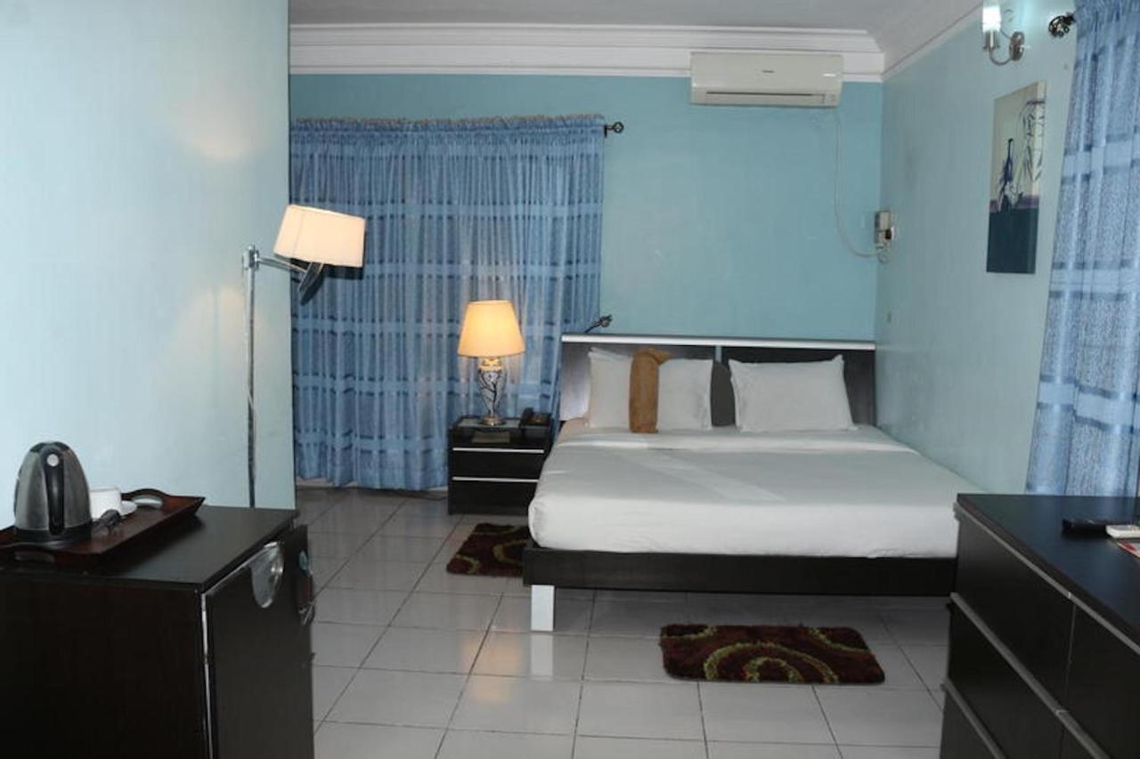 Au-Dela Des Frontieres Hotel بورت هاركورت المظهر الخارجي الصورة