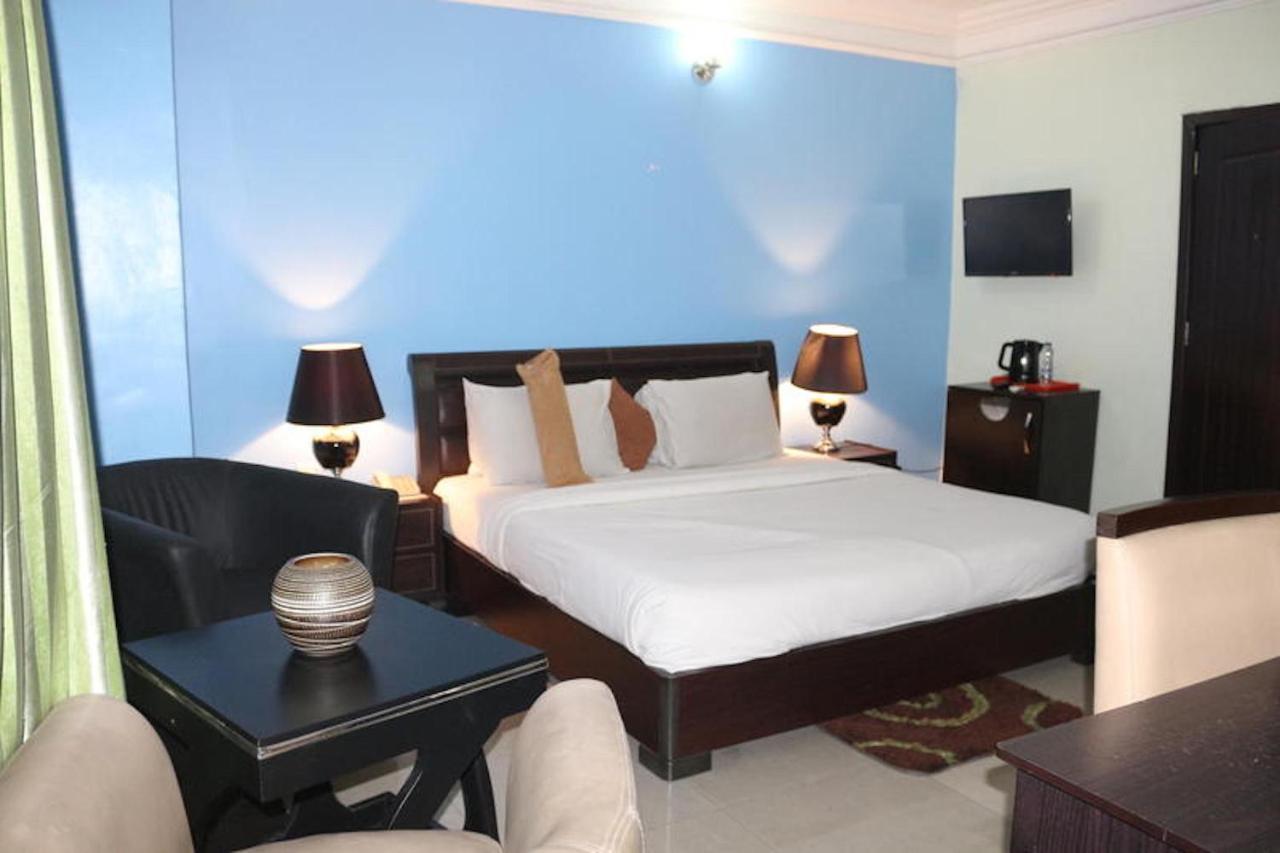 Au-Dela Des Frontieres Hotel بورت هاركورت المظهر الخارجي الصورة