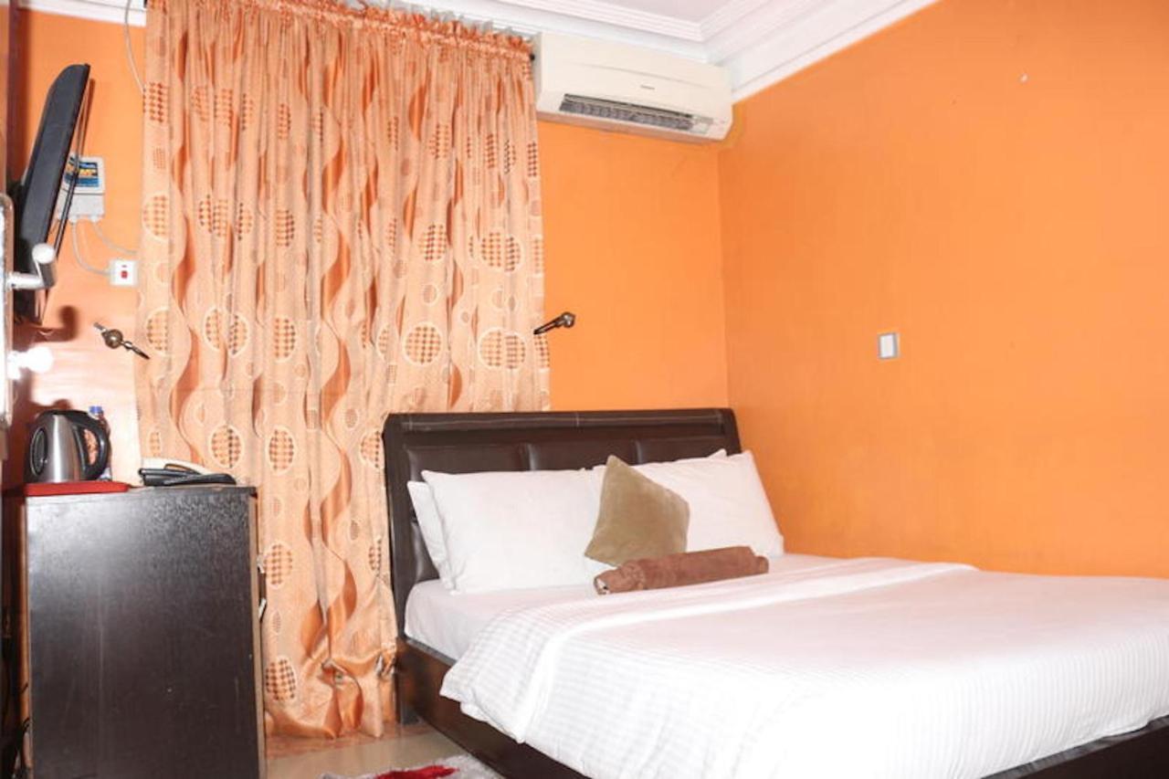 Au-Dela Des Frontieres Hotel بورت هاركورت المظهر الخارجي الصورة